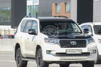 Евтюхин за рулем автомобиля.