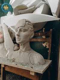 Декорации к фильму «Довженко» после обстрела