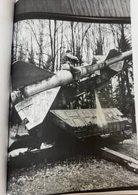 Павел Крисевич верхом на ракете