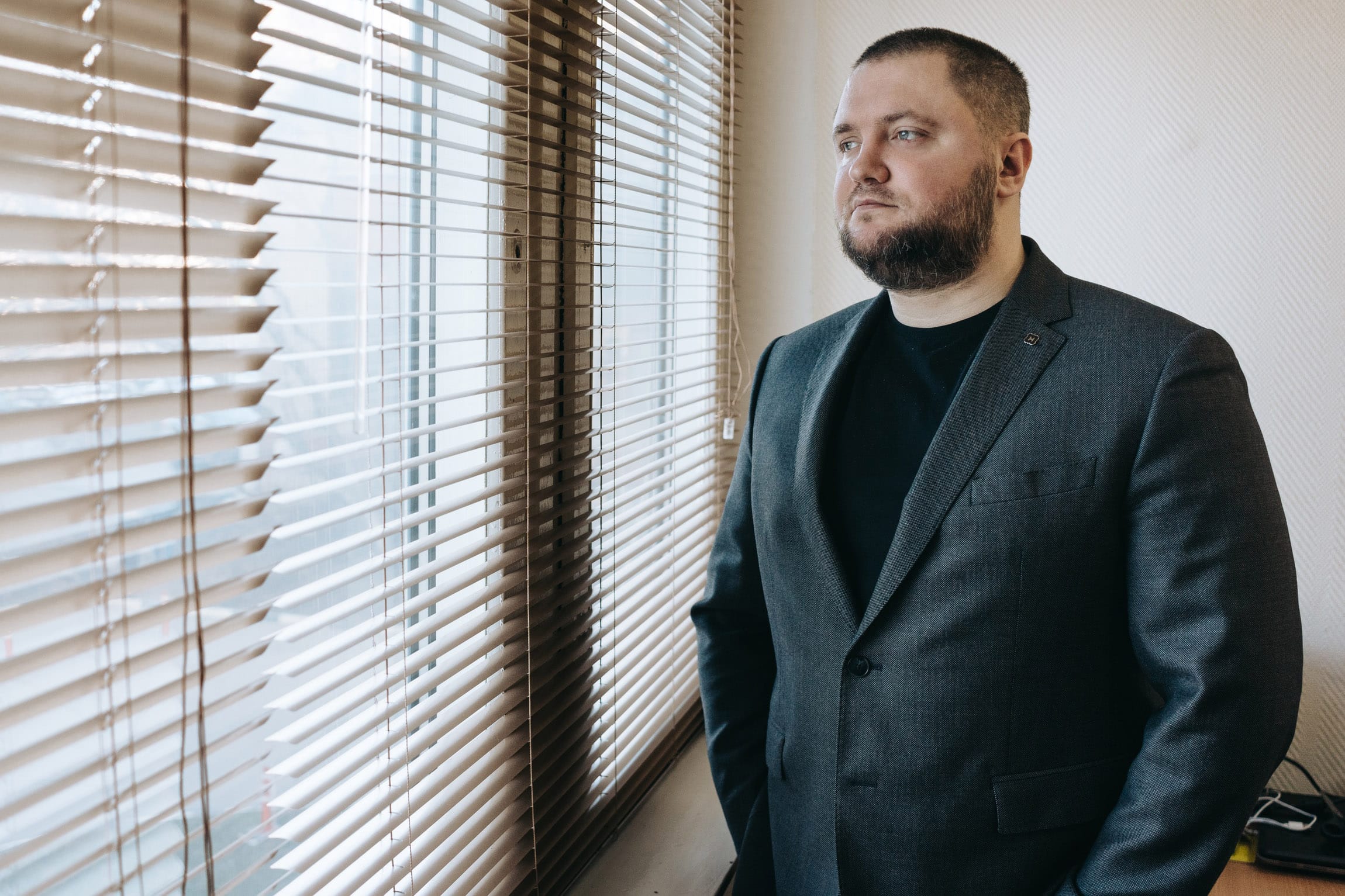 Администратор паблика «Омбудсмен полиции»: «У меня опять обыск. Пилят болгаркой дверь»