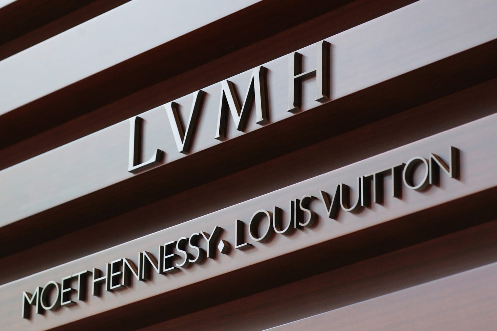Владелец бренда Louis Vuitton передаст €200 млн на восстановление Нотр-Дама