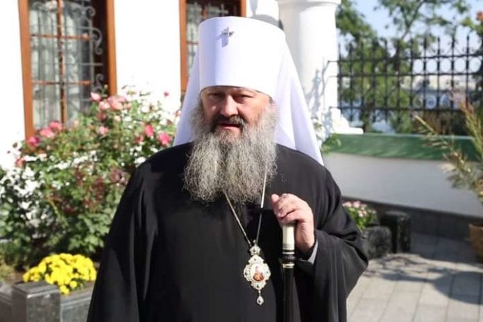 СБУ пришла с обыском к предстоятелю Киево-Печерской лавры