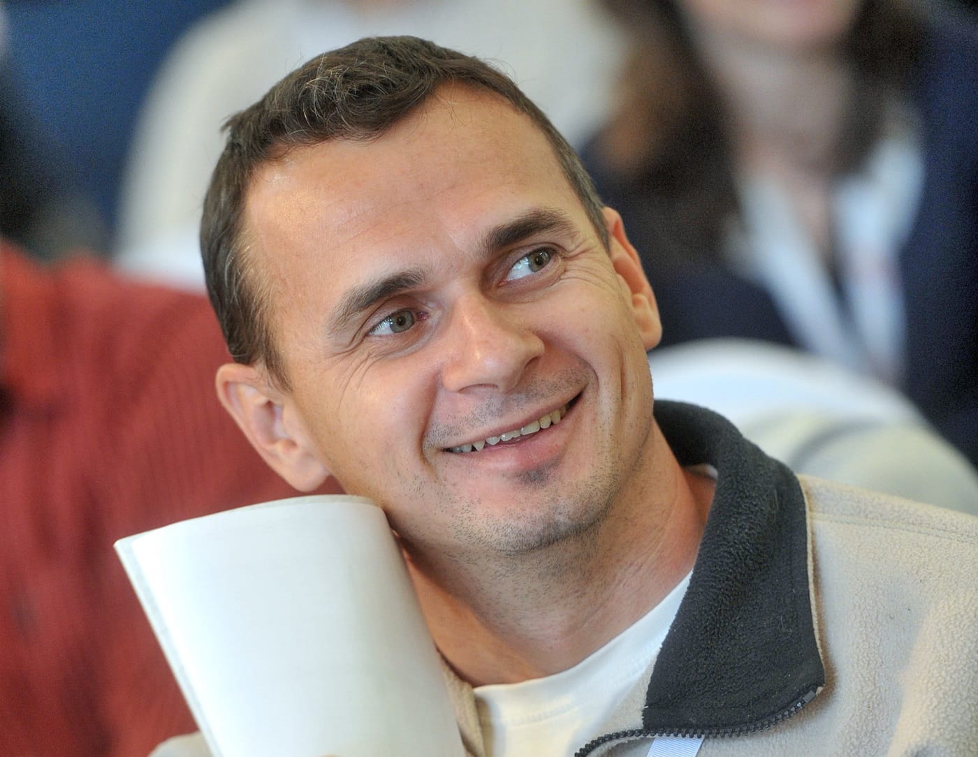 Сокуров, Познер, Звягинцев и Собчак попросили Путина помиловать Сенцова