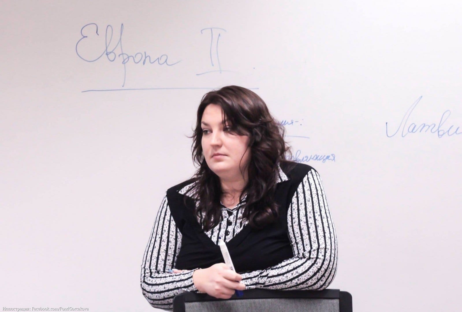 Расследование по делу Антонины Зиминой завершено. Ее обвиняют в госизмене за фотографии со свадьбы, на которых был ее друг, сотрудник ФСБ