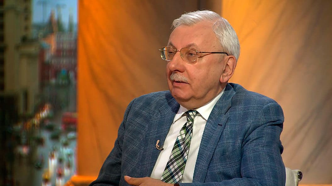 Декан МГУ обвинил бортпроводницу «Аэрофлота» в том, что она назвала Калининград Кёнигсбергом. Ее уволили