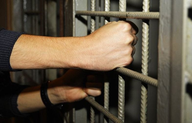 Чебоксарский суд потребовал удалить татуировки со свастикой с кожи заключенного