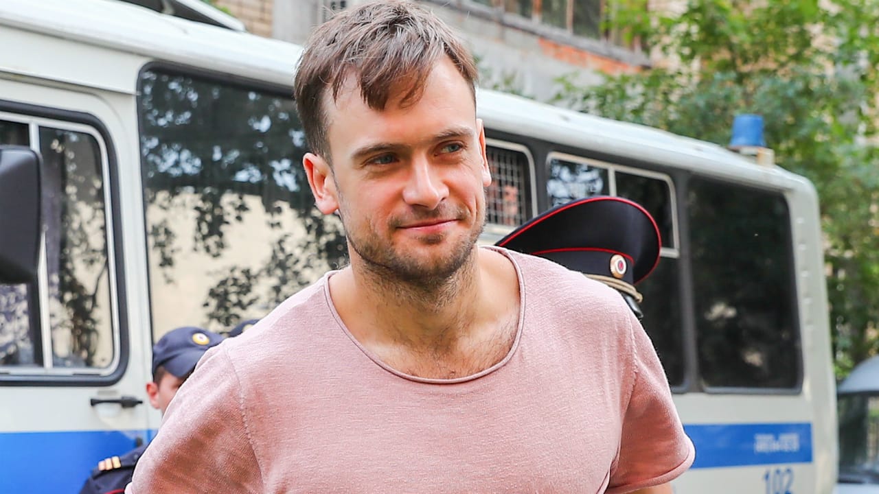 «Ко мне, как и к Навальному, никого не пускали — им нужно время, чтобы яд нельзя было установить», — Петр Верзилов об отравлении Навального