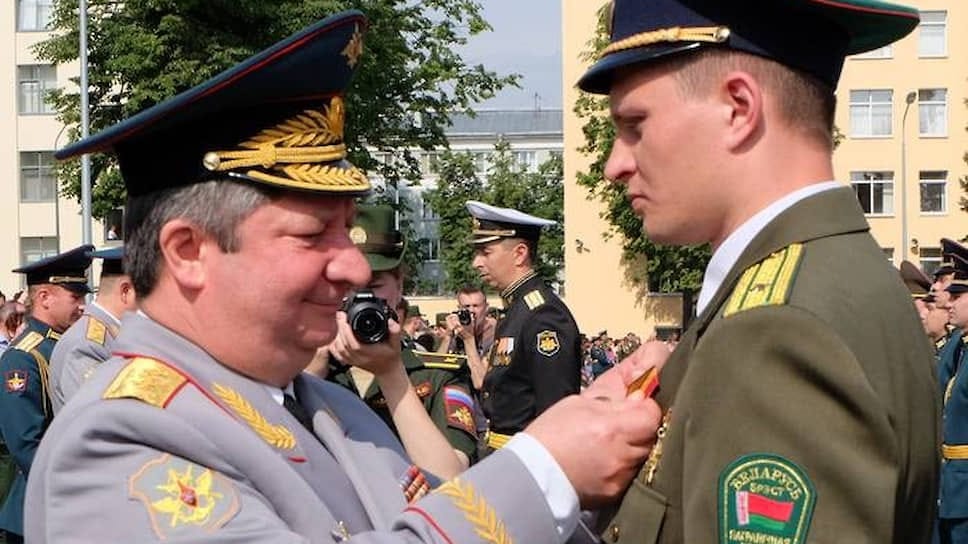 Экс-замглавы Генштаба Арсланову предъявлено новое обвинение