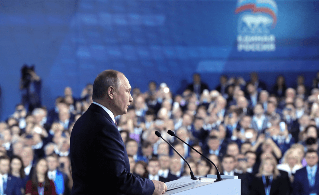 Суд оштрафовал активиста за распространение экстремистских материалов из-за ролика с обещаниями «Единой России»