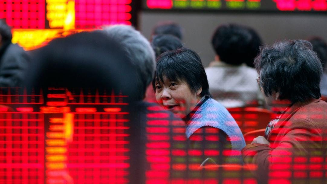 Китай разработал регламент включения иностранцев в черный список. Среди ограничений — запрет на торговлю, проживание и въезд