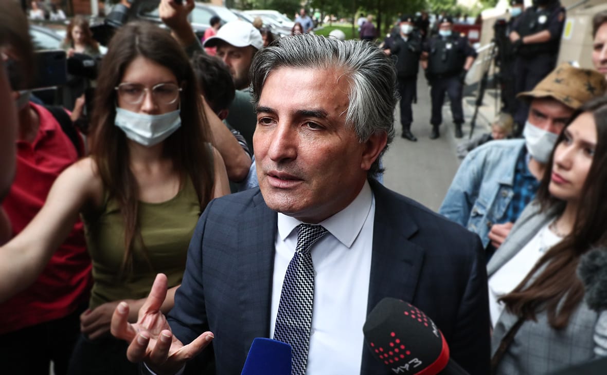 Московская семья обвинила Эльмана Пашаева в краже квартиры. Бастрыкин поручил разобраться с этим