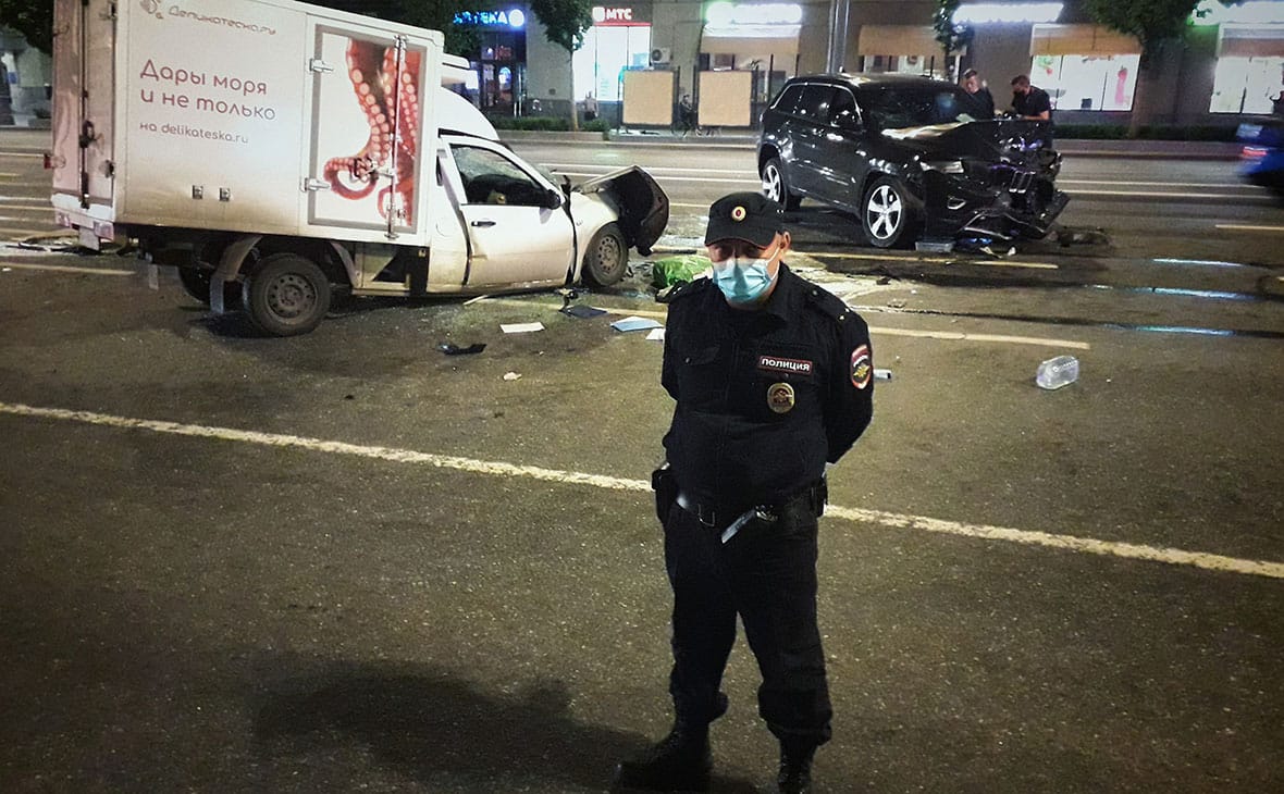 Михаил Ефремов выплатил компенсацию старшему сыну погибшего в ДТП