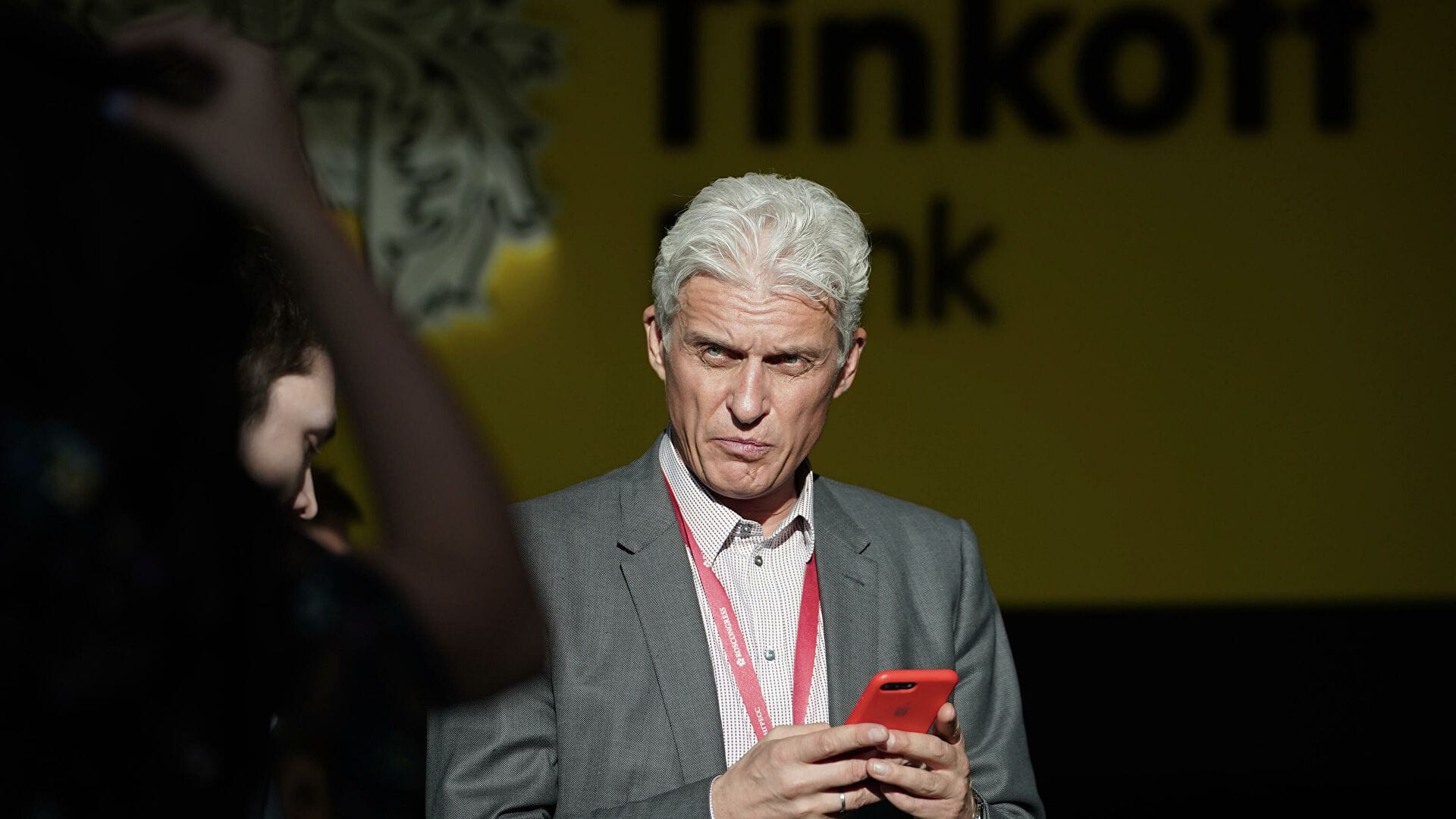 Бизнесмен Олег Тиньков, борющийся с лейкемией, сообщил о полной ремиссии