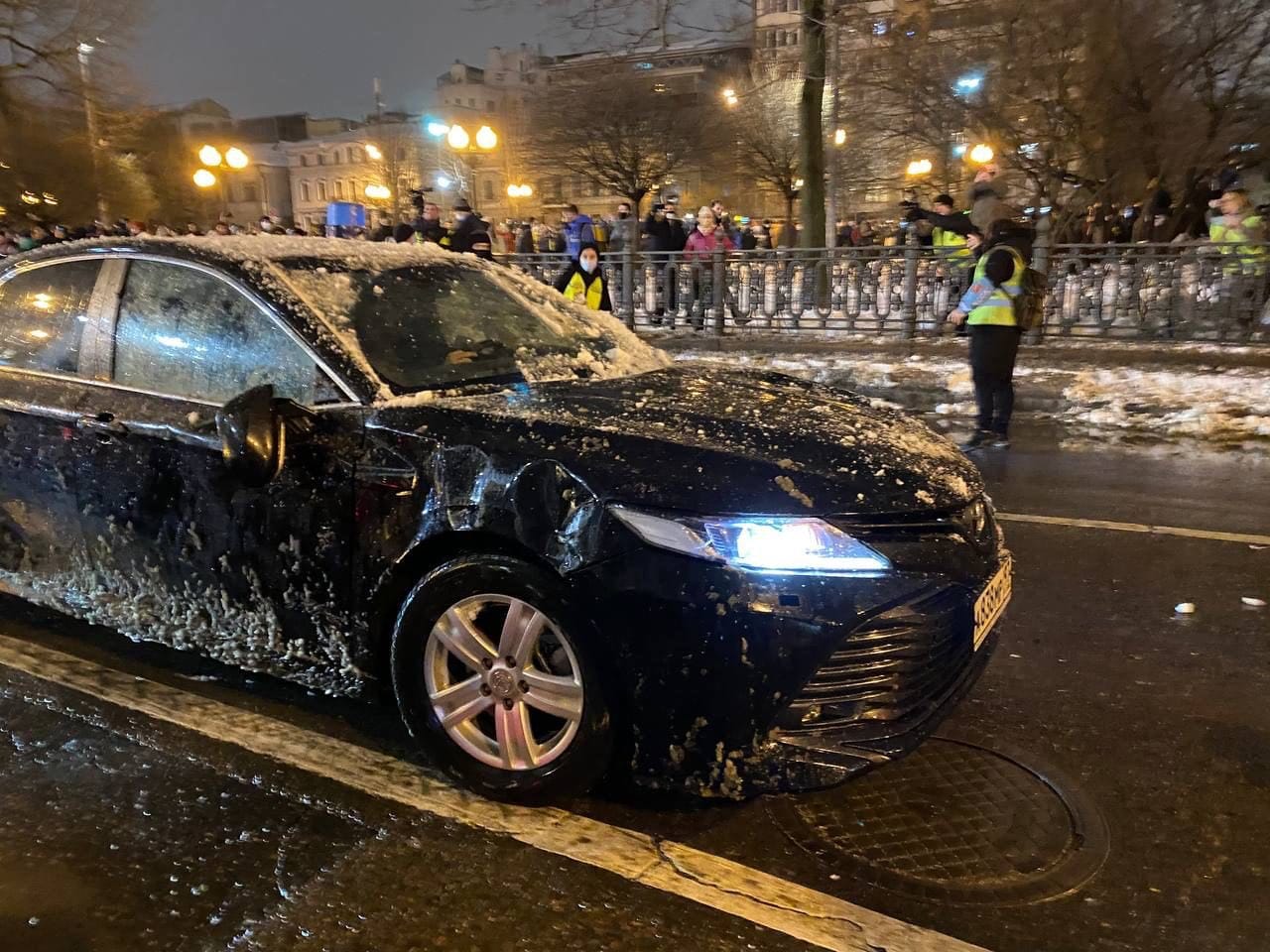 Возбуждено уголовное дело из-за разгрома автомобиля ФСБ на протестной акции в Москве