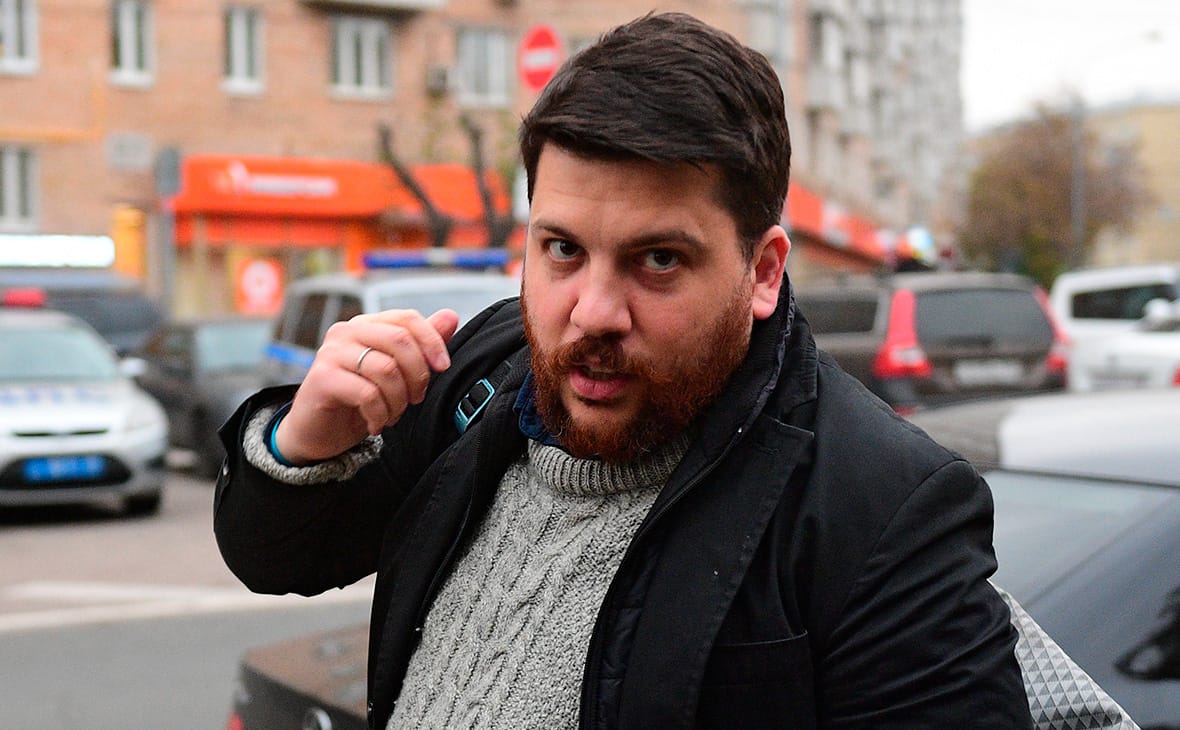 Волкова объявили в розыск по делу о вовлечении подростков в акции протеста. Накануне он призвал родителей отговорить детей от участия в них