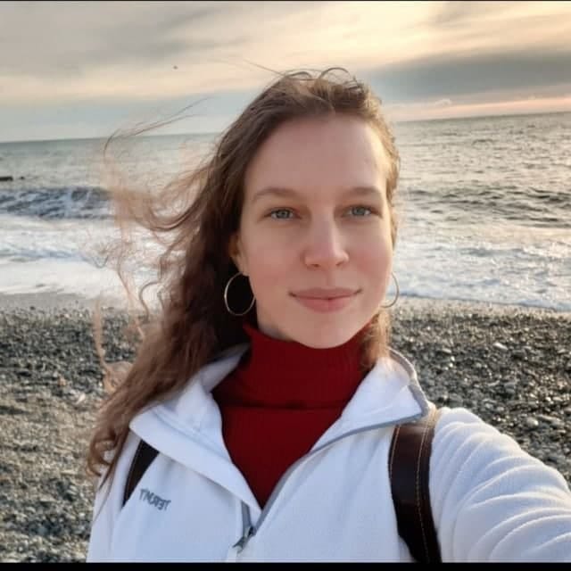 Волонтерка штаба Соболь: «В полиции мне надели пакет на голову и угрожали электрошокером, чтобы я сказала пароль от телефона»