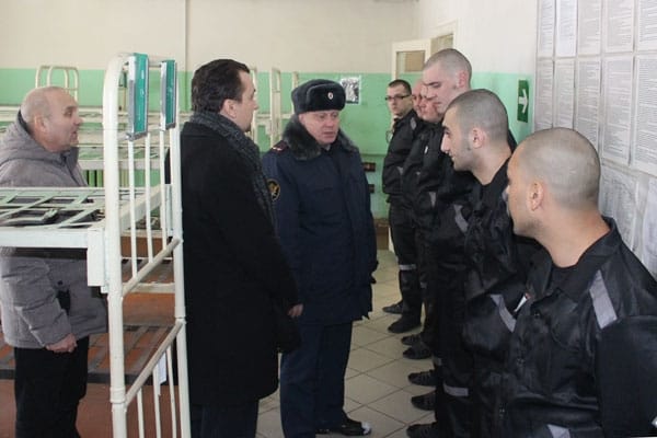 Подозреваемых в избиениях в ярославской колонии отправили под домашний арест