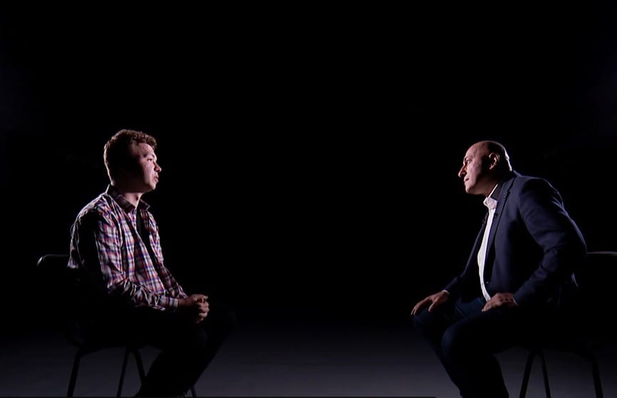 Белорусский политолог заметил слежку за собой и покинул страну после того, как его упомянул Протасевич в «интервью» ОНТ