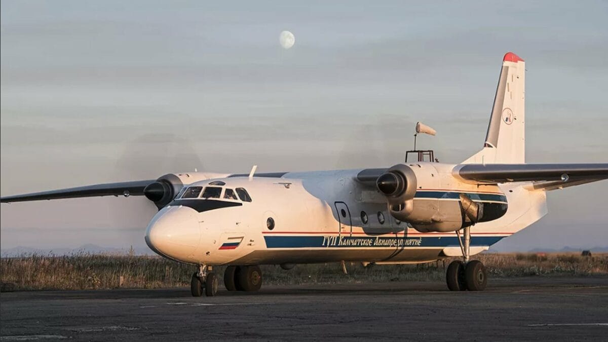 На Камчатке пропал пассажирский самолет Ан-26 с людьми на борту