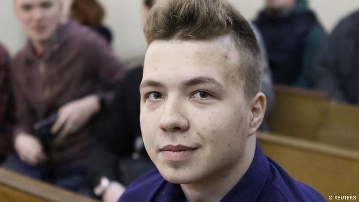 Twitter заблокировал аккаунт экс-главреда Nexta Романа Протасевича, который он создал пять дней назад