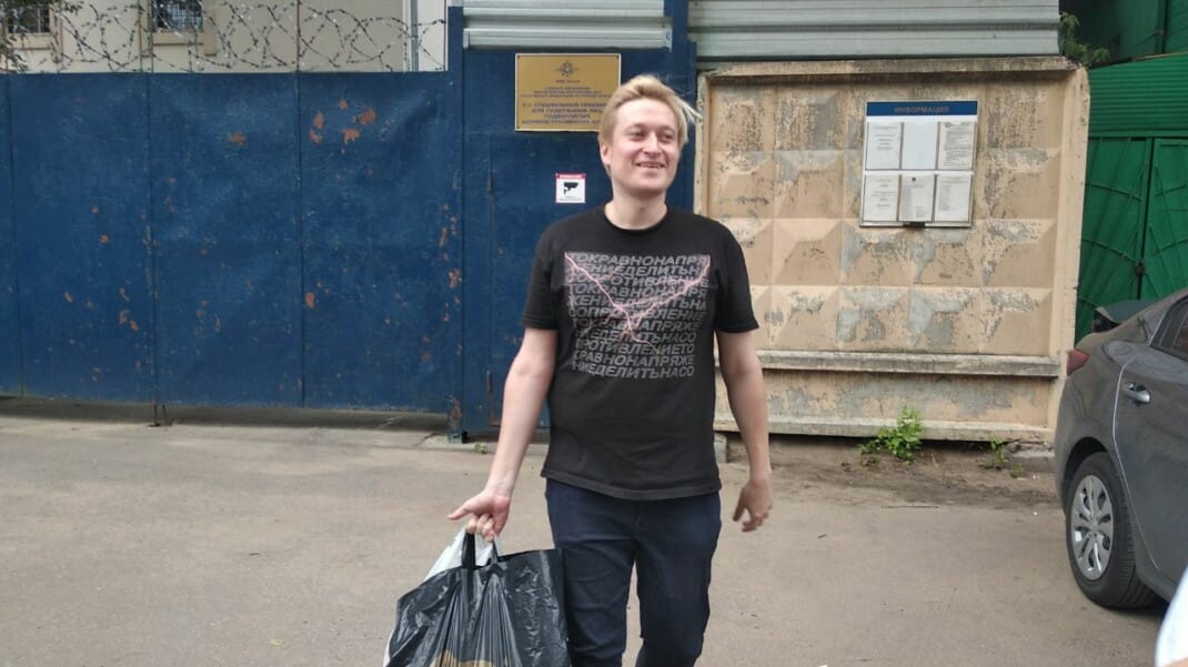 Участник Pussy Riot Александр Софеев покинул Россию из-за «предвыборных» репрессий