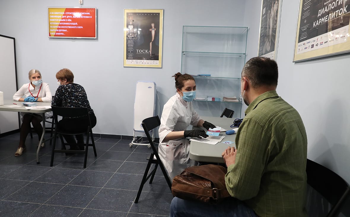 В Дагестане ввели обязательную вакцинацию от коронавируса для некоторых категорий граждан