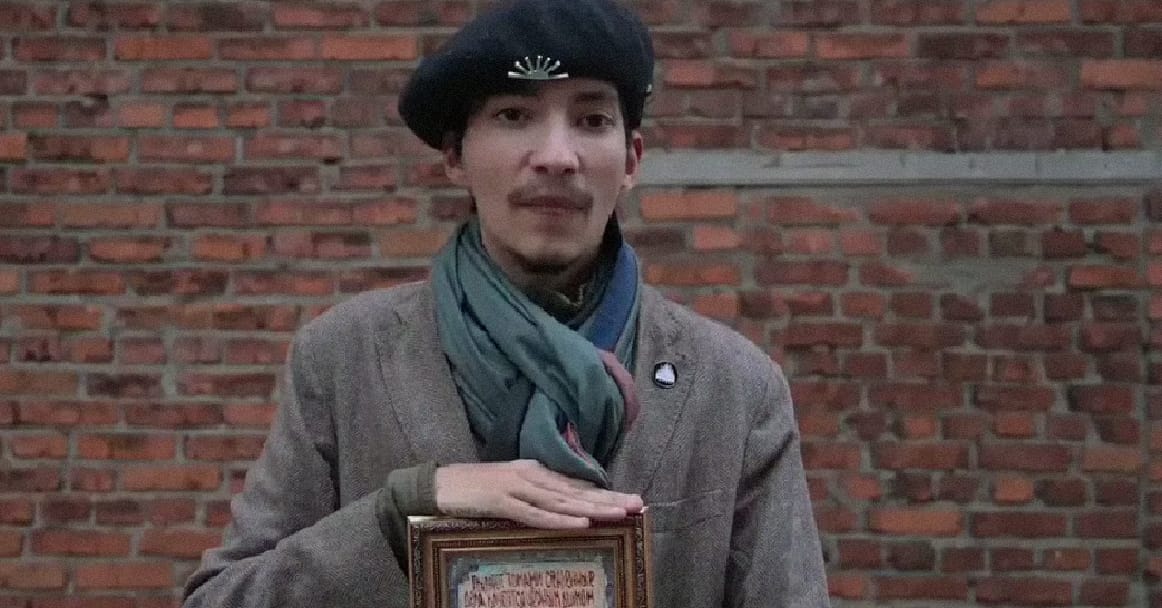 В Петербурге полиция опечатала бар, где проходил вечер писем акционисту Павлу Крисевичу