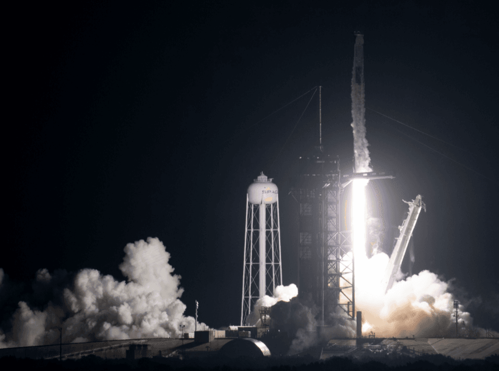 Космический корабль Crew Dragon-3 с четырьмя астронавтами на борту успешно вышел на орбиту