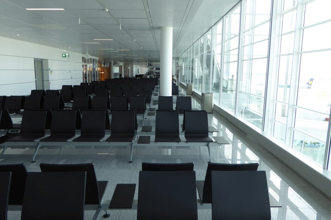 Россия полностью закрыла въезд из девяти стран Африки и Гонконга 