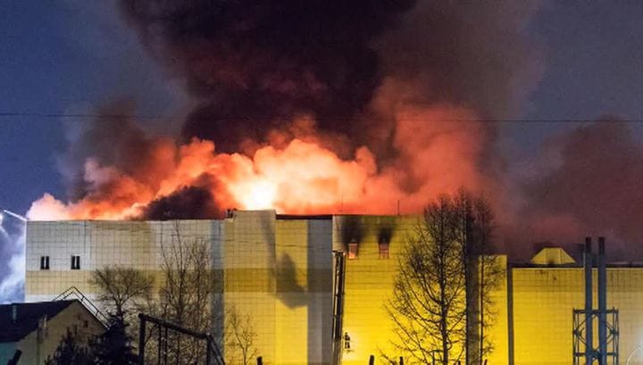 Фигурантов второго дела о пожаре в торговом центре «Зимняя вишня» приговорили к срокам от 7 до 18 лет 