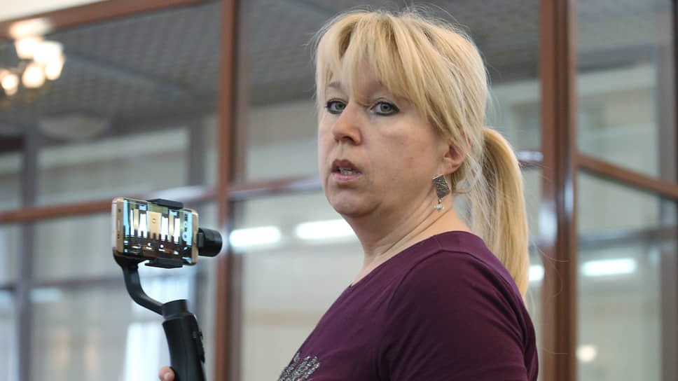 СК повторно отказался возбудить дело из-за преследования журналистки Славиной, которая после обыска совершила самосожжение у здания МВД