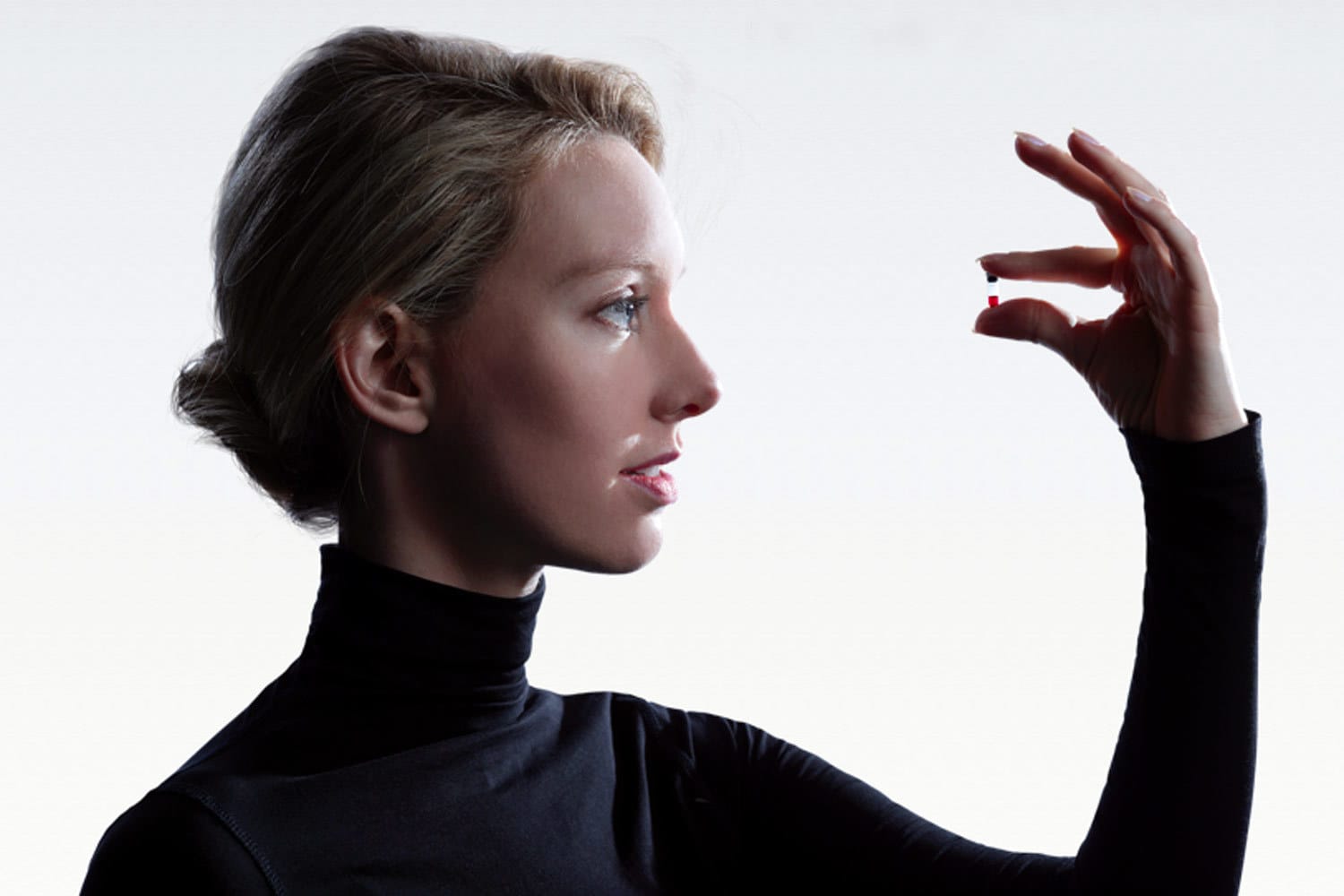 В США основательницу Theranos Элизабет Холмс признали виновной в обмане инвесторов