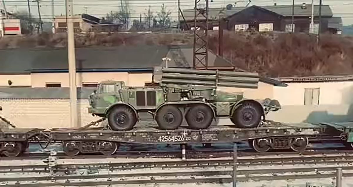 В России активно перебрасывают военных с Дальнего Востока. Их родственники пишут в соцсетях о «командировках» и «секретном приказе» — CIT