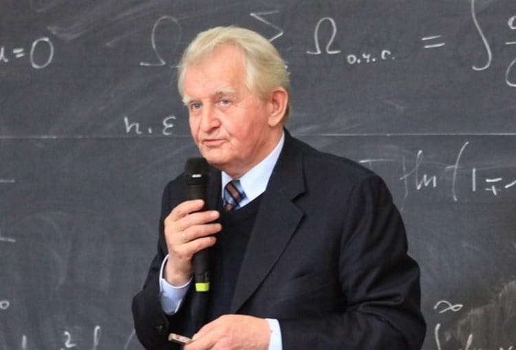 В Новосибирске 80-летнего академика РАН заподозрили в мошенничестве. Ему грозит до 10 лет тюрьмы