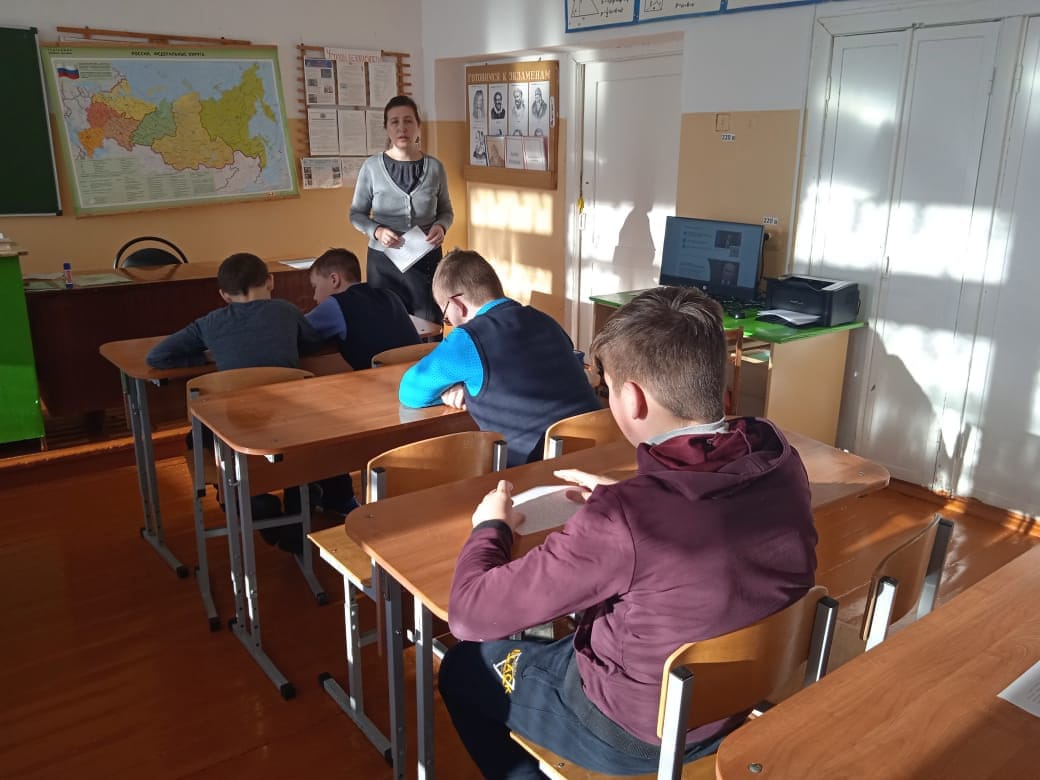 Урок ненависти. Учителей российских школ принуждают оправдывать войну в Украине словами Марии Захаровой