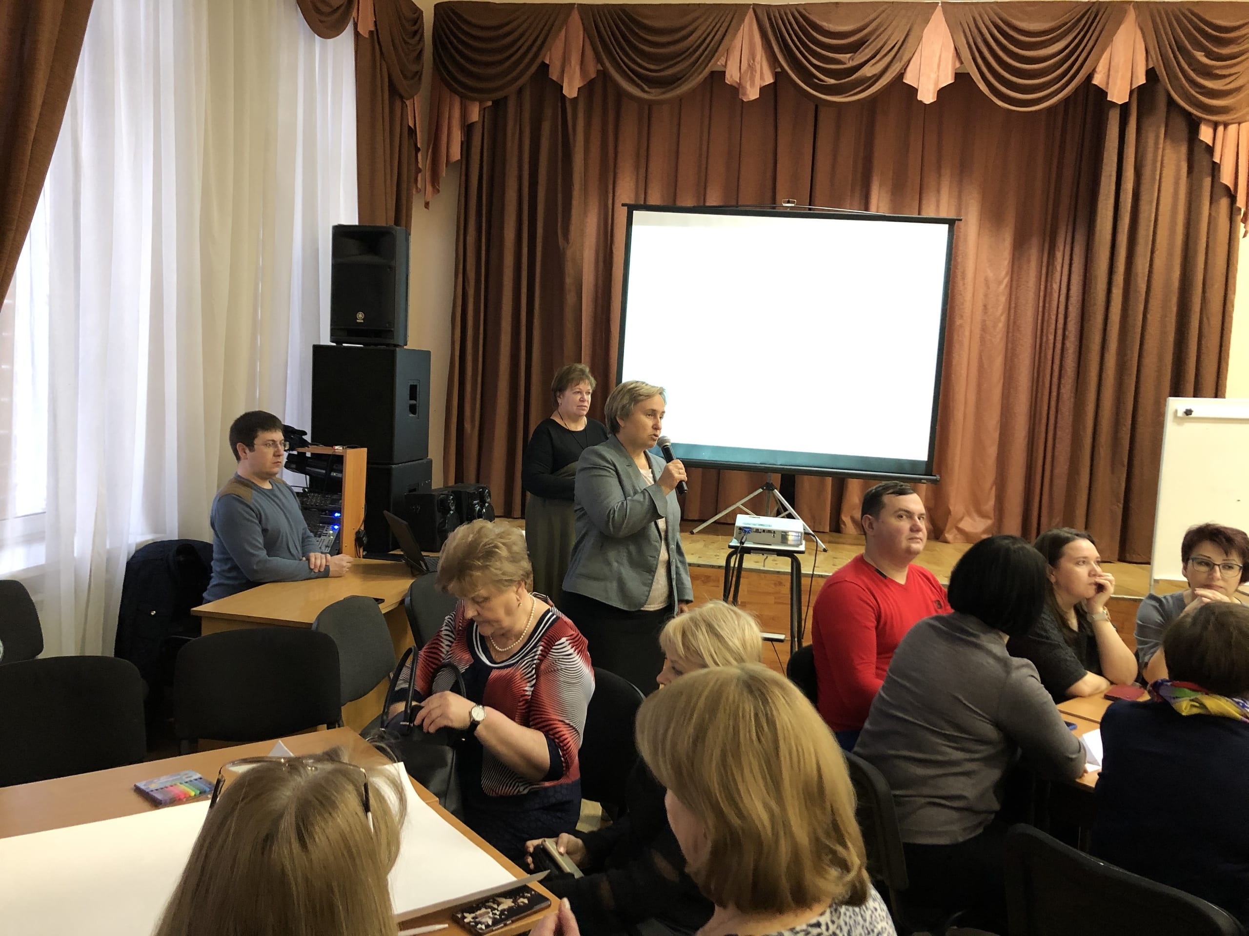 В московских школах прошел педсовет с участием Маргариты Симоньян и Марии Захаровой