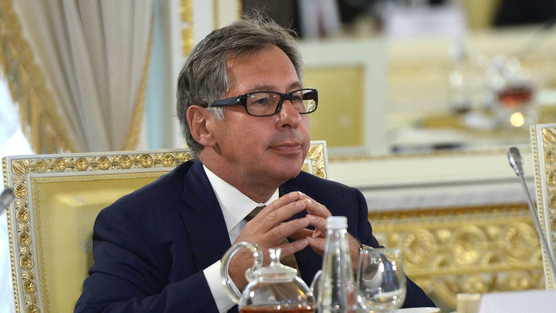 «Будет ли мне позволено нанять уборщицу или водителя?» Попавший под санкции бизнесмен Петр Авен заявил, что не знает, как выживать