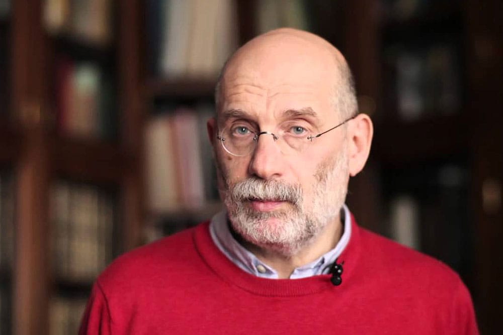 Главред «Эха Москвы» опубликовал "черный список" Минкульта. В него попали Акунин и Сокуров