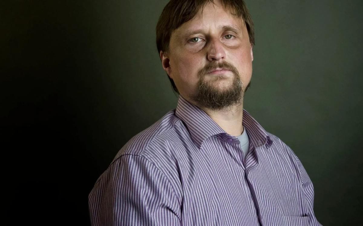 Главреда алтайской газеты «ЛИСток» Сергея Михайлова арестовали по делу о «фейках» о российской армии 