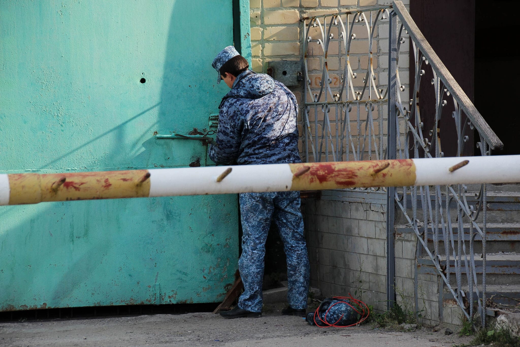 Заключенный ангарского СИЗО-6 рассказал, что сотрудники ФСИН заставляли его давить на потерпевших по делу о пытках в ангарской ИК-15