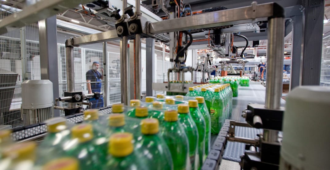 В KFC появились лимонады «Байкал», «Дюшес» и «Кола» от «Черноголовки» после ухода из России PepsiCo