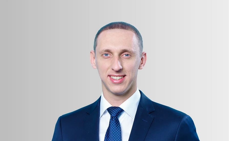 Внук первого главы Банка России задержан по делу о хищении 2 млрд рублей у вкладчиков пирамиды QBF