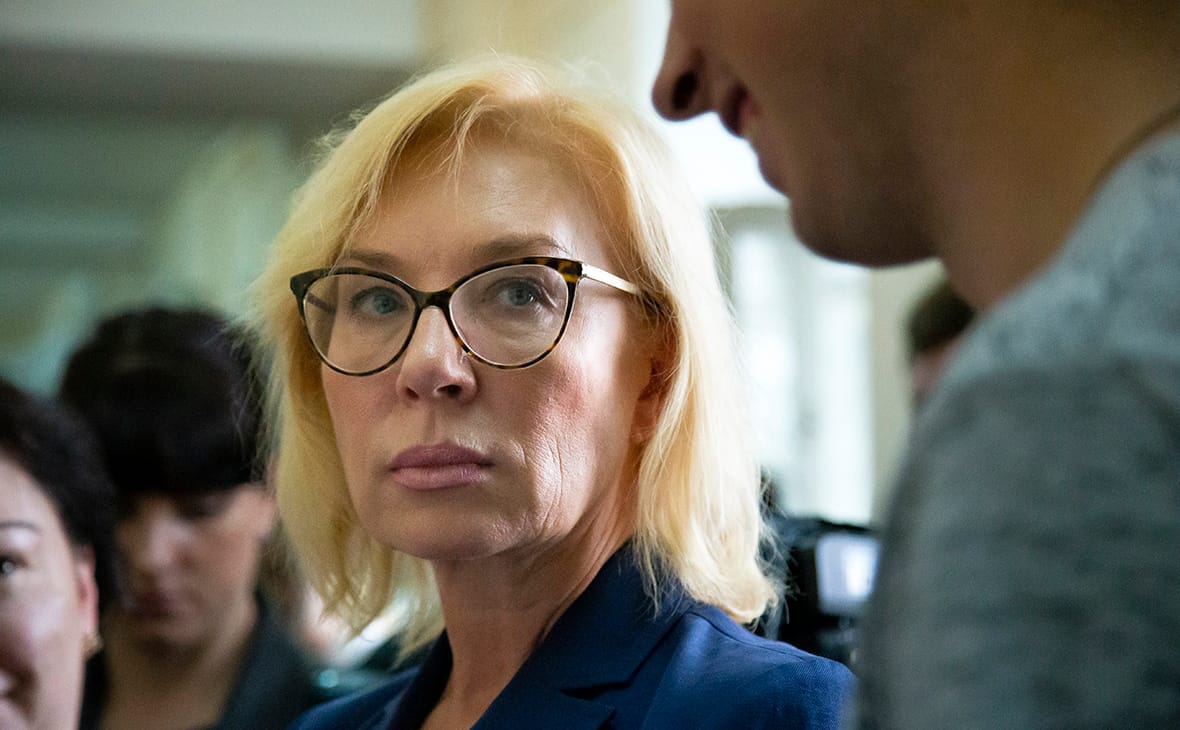 Верховная рада уволила омбудсмена Украины Людмилу Денисову, после того как ее упрекнули в некомпетентности из-за рассказов об изнасилованиях