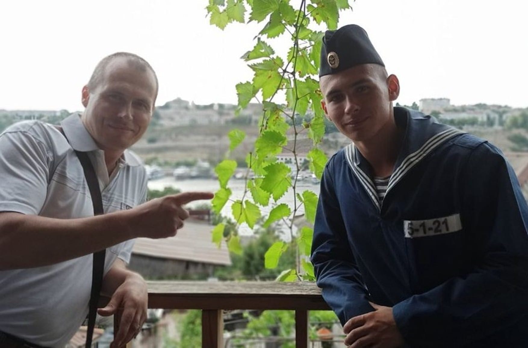 Father of killed Moskva sailor says he had visitors «from serious agency» who took his laptop «for examination»