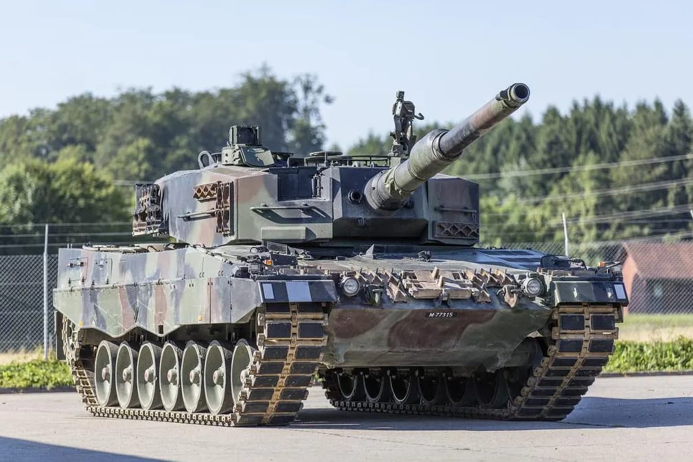 СМИ: Швейцария разрешила Германии экспорт 42 танков Leopard. Решение связано с поставками оружия в Украину