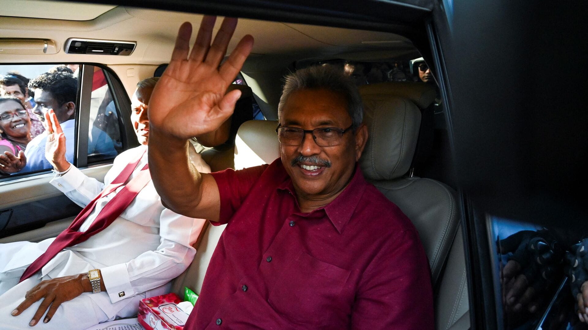 Сбежавший президент Шри-Ланки прислал электронное письмо о своей отставке — Reuters