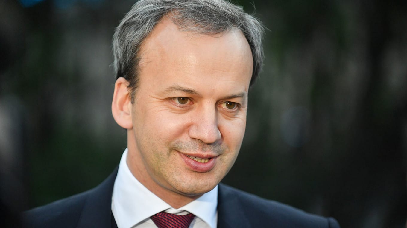 Аркадий Дворкович сохранил пост президента FIDE. До этого бывший помощник Путина высказался против войны в Украине