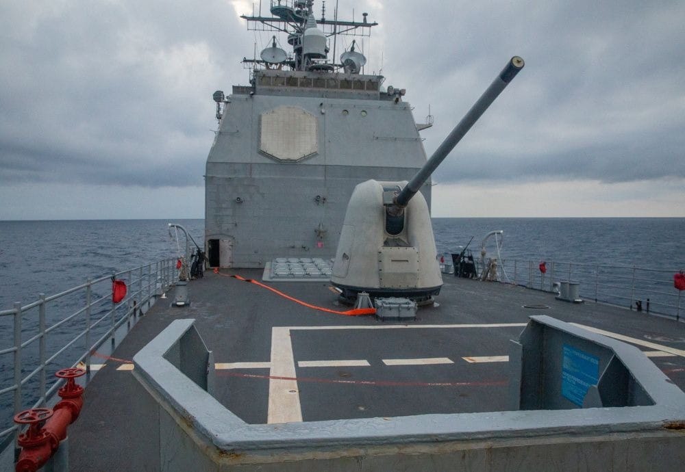 Два корабля ВМС США вошли в Тайваньский пролив. Это произошло впервые с визита Пелоси на Тайвань — Reuters
