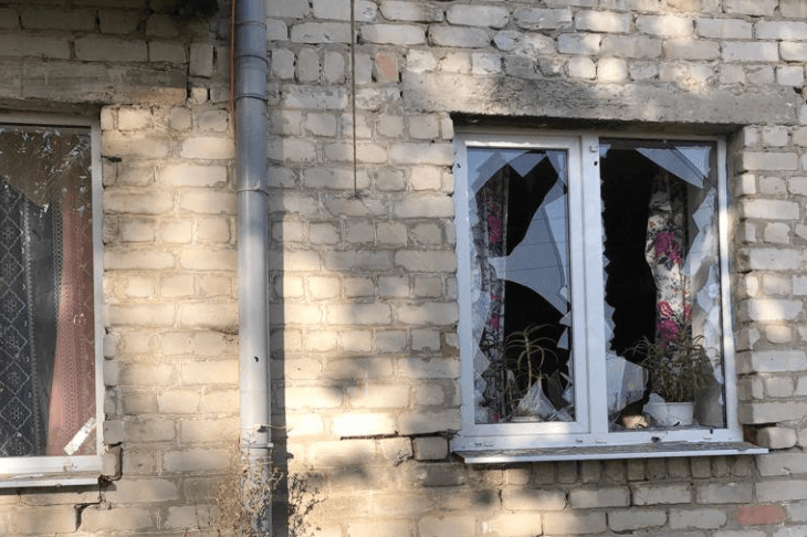 Брянский губернатор сообщил об обстреле села Кистер. Повреждены ЛЭП, дорога, памятник и жилой дом