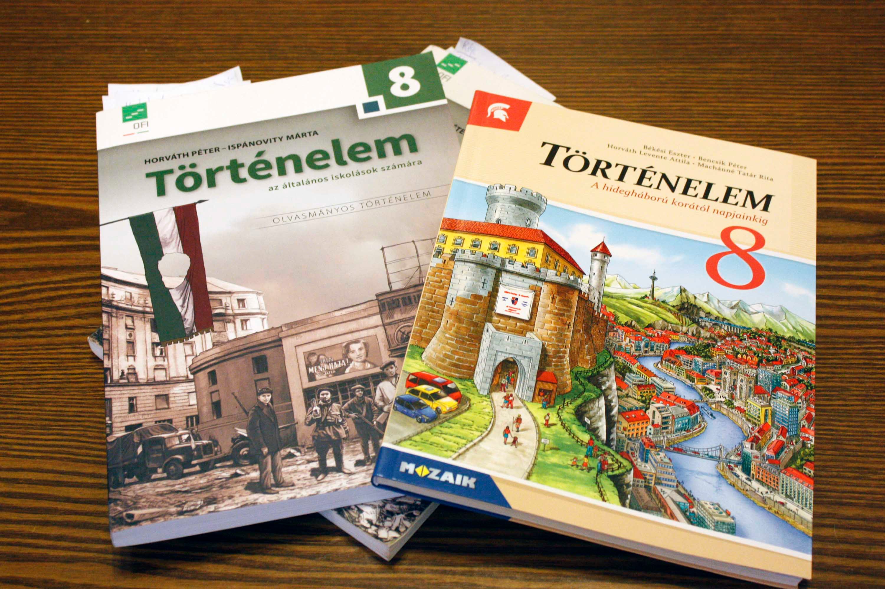 В Венгрии выпустили школьный учебник, в котором Украина называется «неблагоприятной для венгров», а ее суверенность ставится под вопрос